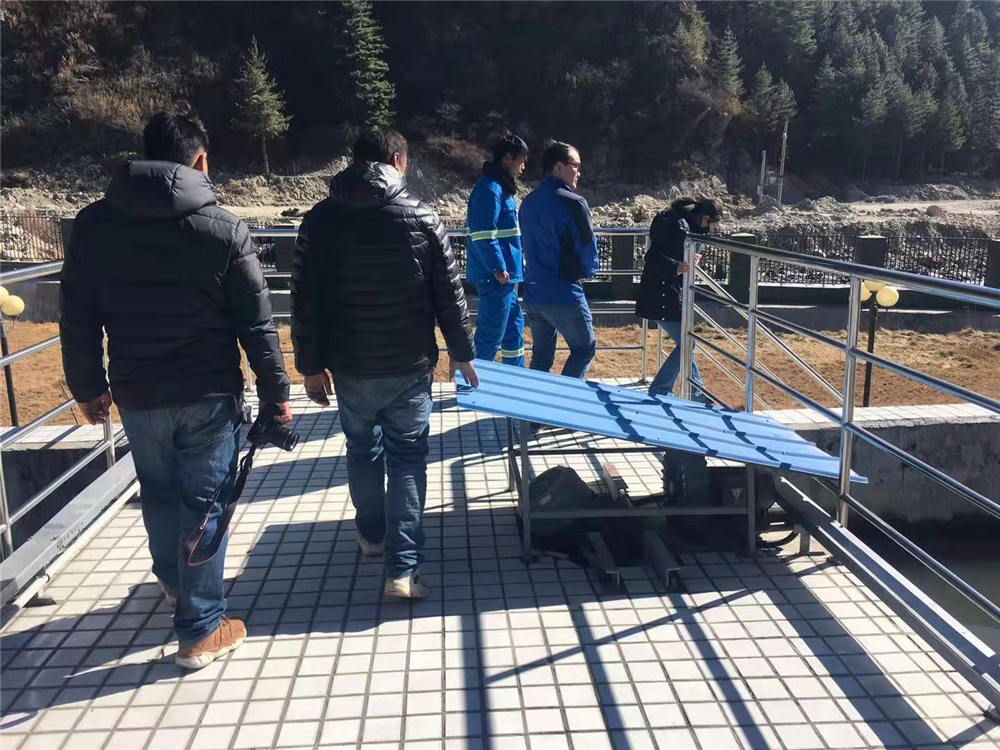 市環保局和縣環保局工作組蒞臨亞東污水處理廠檢查工作