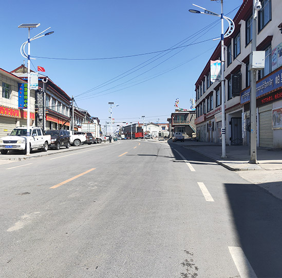 日喀則市亞東縣帕里鎮環衛現場圖